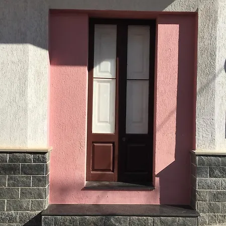 Apartment Ghouse *